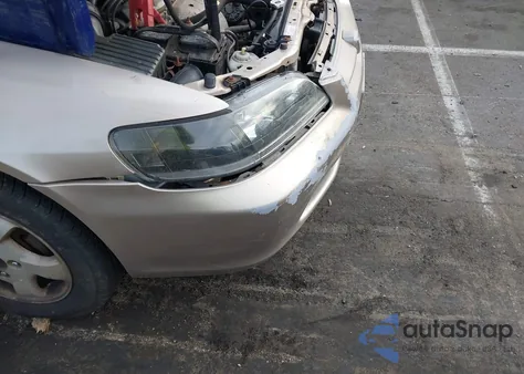 2000 Honda Accord 2.3 Lx из США, поврежденный, VIN JHMCG5645YC011827